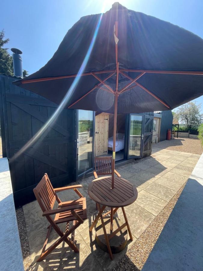 Henny Riverside Glamping Sudbury  Eksteriør bilde
